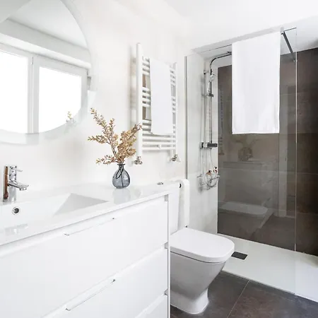 Jovellanos Apartment *