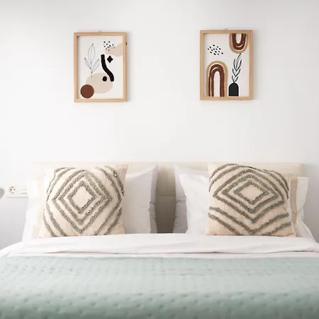 Jovellanos Apartment